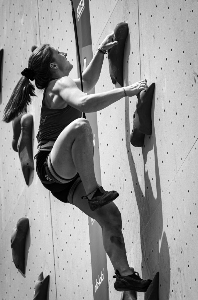 climb-4297939_1920